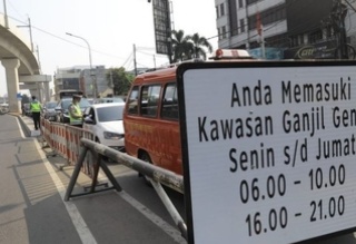 Polisi Kembali Berlakukan Ganjil-Genap Hari Ini